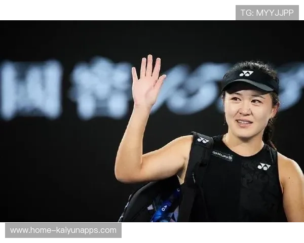 朱琳上网截击拿到关键分