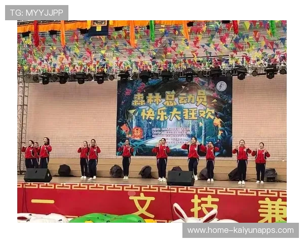 2026世界杯倒计时:中国驻休斯顿总领馆发布《中国球迷赴美观赛文明提醒与安全手册》。 2026世界杯倒计时:中国驻休斯顿总领馆发布《中国球迷赴美观赛文明提醒与安全手册》。